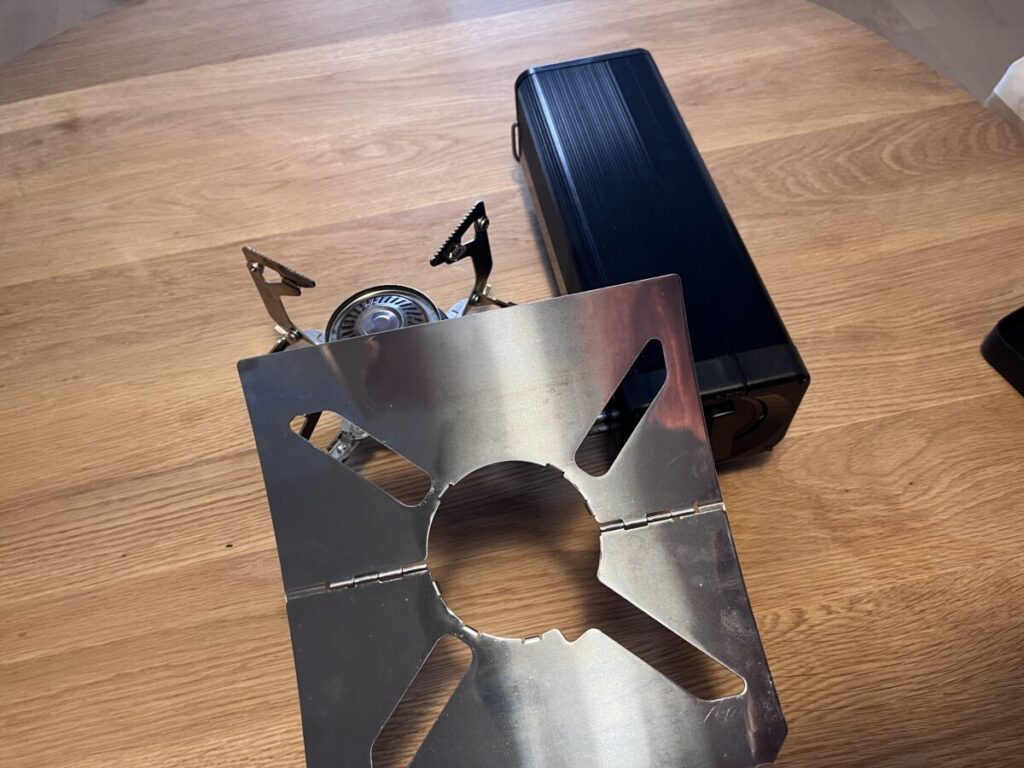 ヒートシールドが取り外せて掃除が簡単