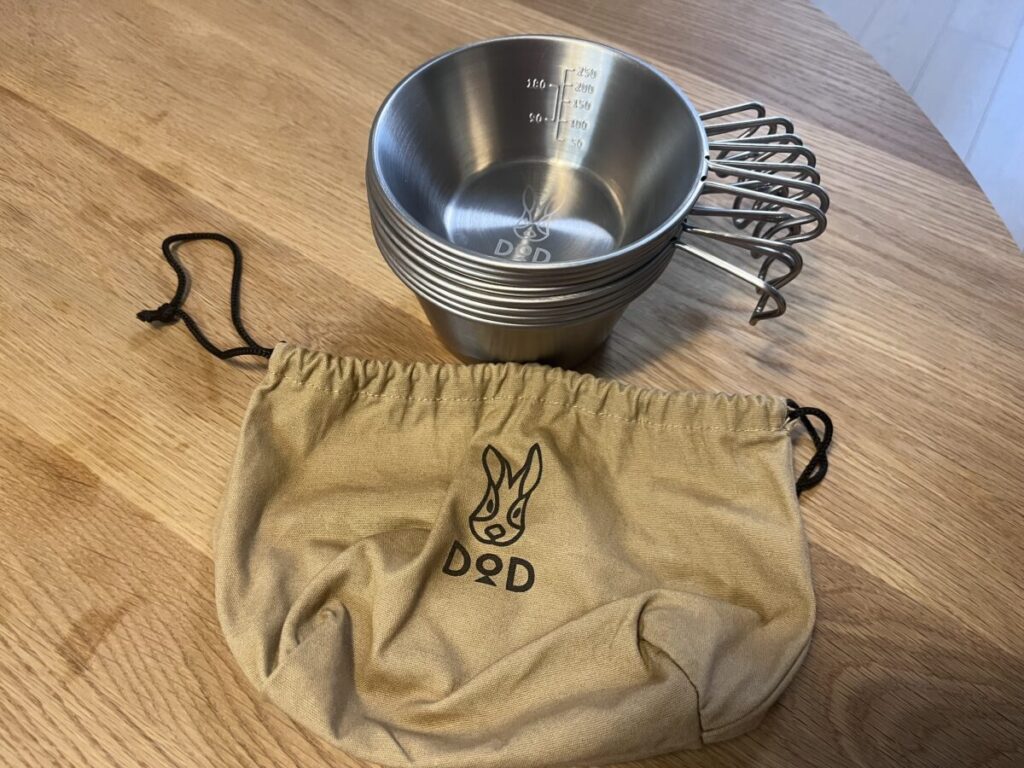 ウサシェラノカゾクはスタッキング可能、収納袋付き